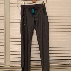 Figs petite scrub pants